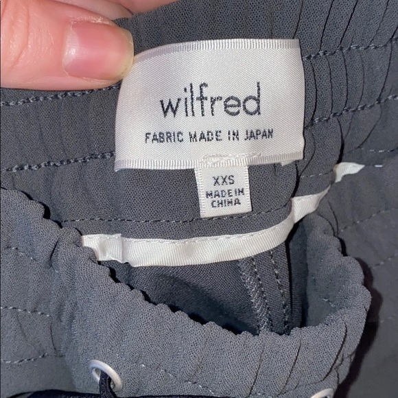 COPY - Wilfred Silk like pants - Picture 2 of 6